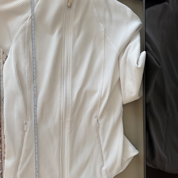 ATHLETA RIBBED SALUTATION JACKET, SIZE SMALL (S), WHITE - Picture 8 of 8